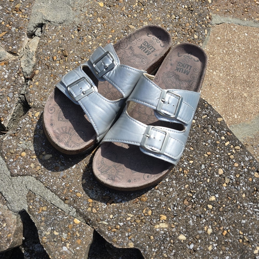 MUK Luks Women's Terra Turf Marla Sandals.‎